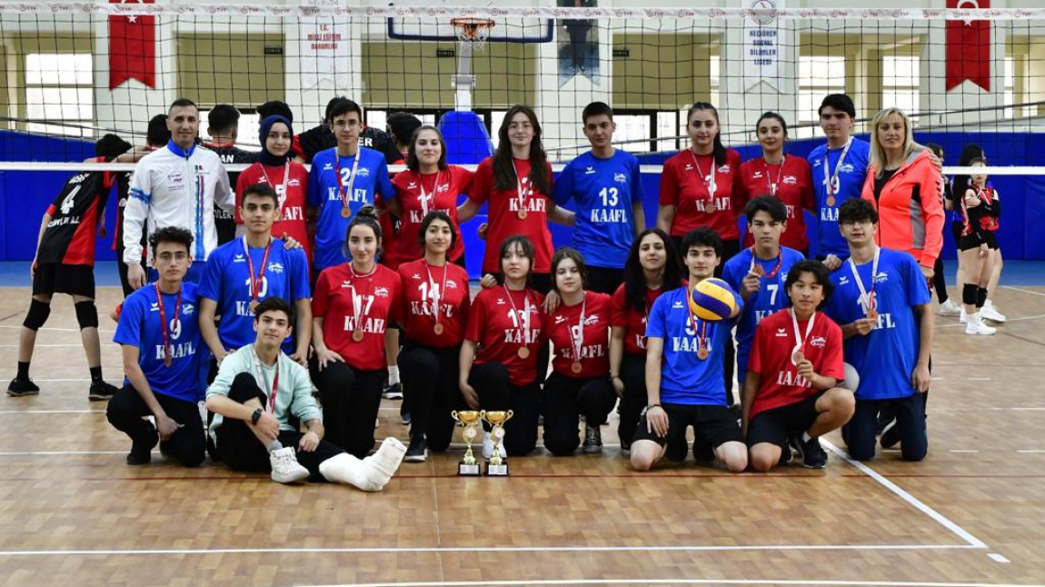 Okulumuzun Erkek Voleybol Tak M L E S Olmu Tur Ke I Ren